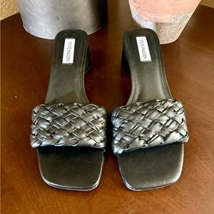 Steve Madden Black Woven Strap Sandals NWOT